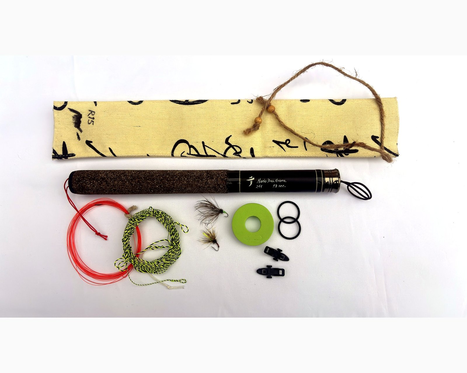 Tenkara R15 fly fishing rod complete kit with cream patterned case, line winder, level line and hand-tied flies